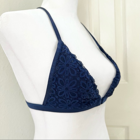 VS Navy Lace Racerback T-Back Bralette - Picture 2 of 5